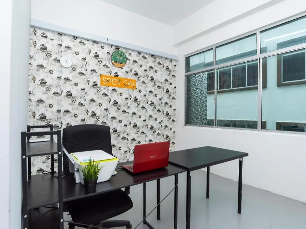Spot On 89757 The Rooms Jb 新山 酒店